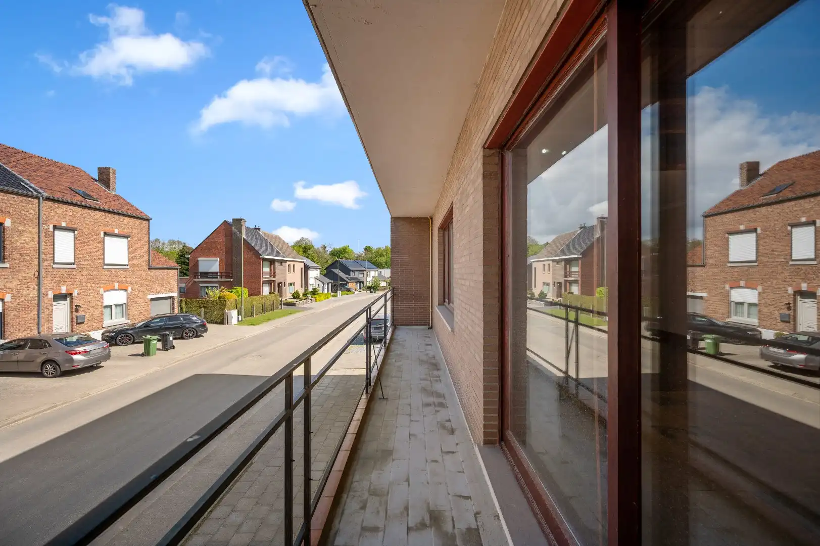 Ruime halfopen bel-étagewoning met uitzonderlijk veel parkeergelegenheid en prachtig uitzicht te koop in Landen foto 28