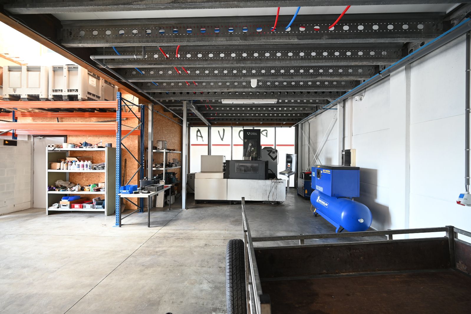 Recent magazijn (146m2) foto 7