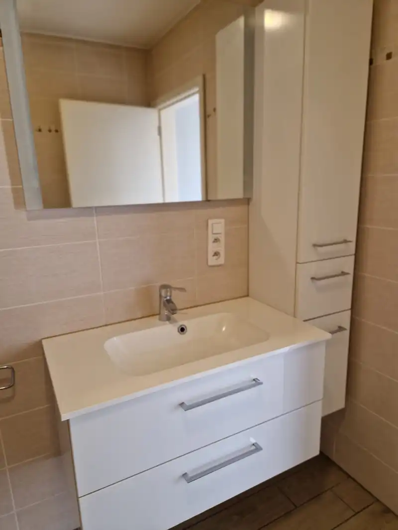 Gezellig appartement met twee slaapkamers, garage en groot terras foto 16