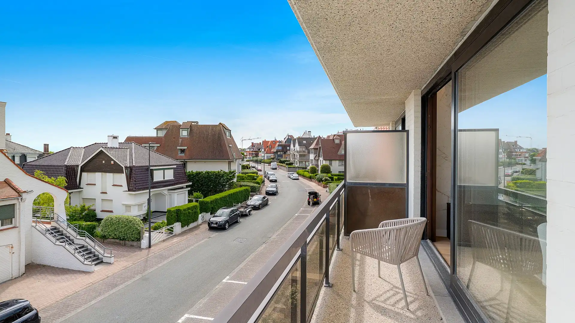 Exclusief gerenoveerd duplex-appartement met zonneterras op wandelafstand van het Albertstrand foto 9