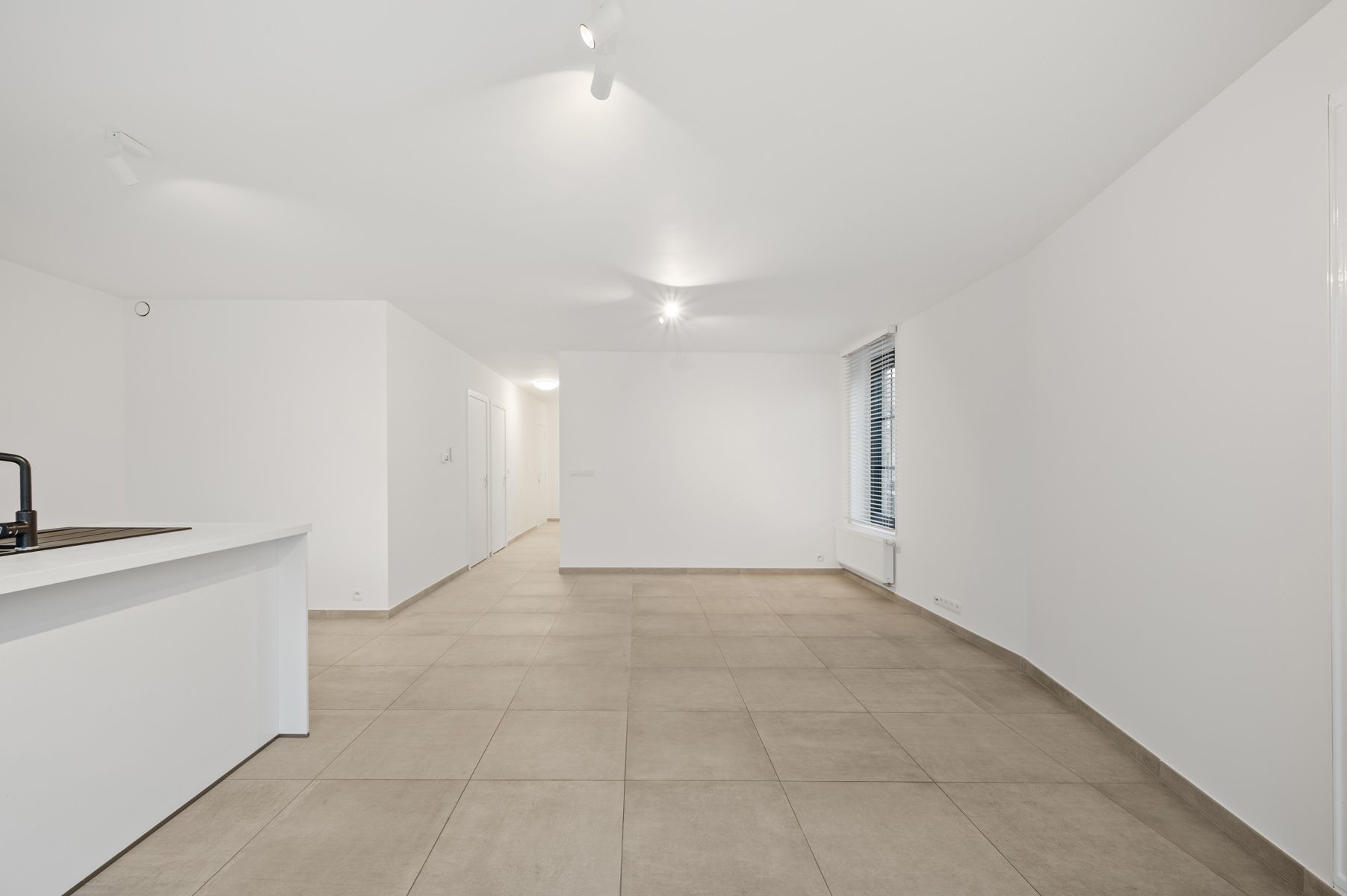 Zonnig nieuwbouw tuinappartement te ITEGEM foto 10