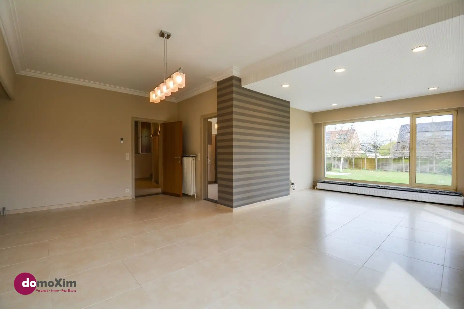 Ruime woning met kantoorruimte in het centrum van Hever foto 10