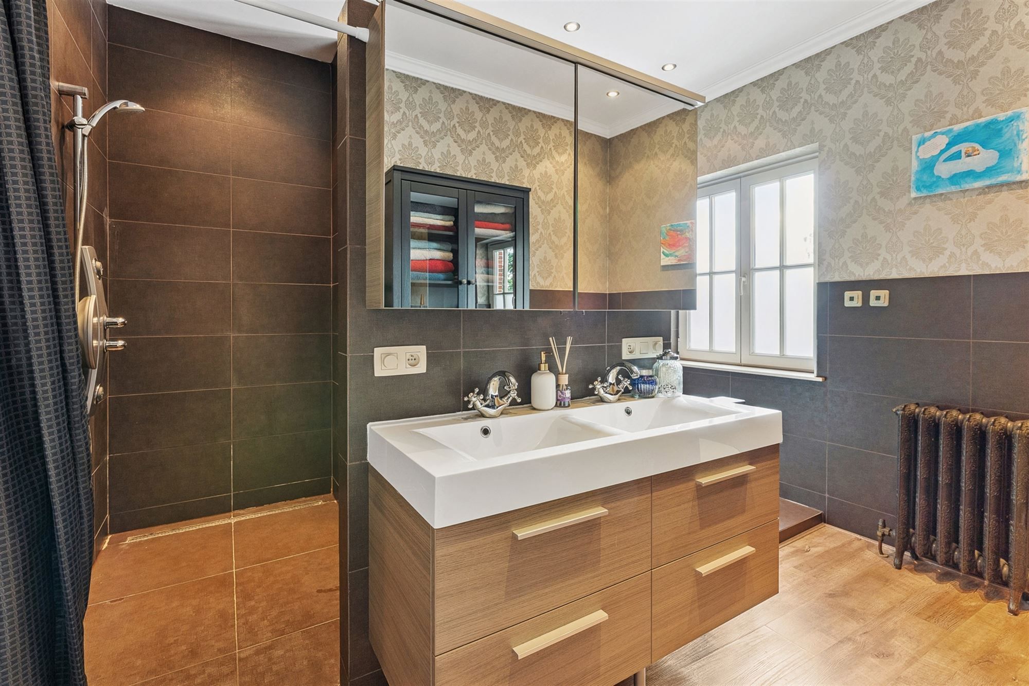 GERENOVEERD PRACHTIG HERENHUIS NABIJ CENTRUM! foto 18