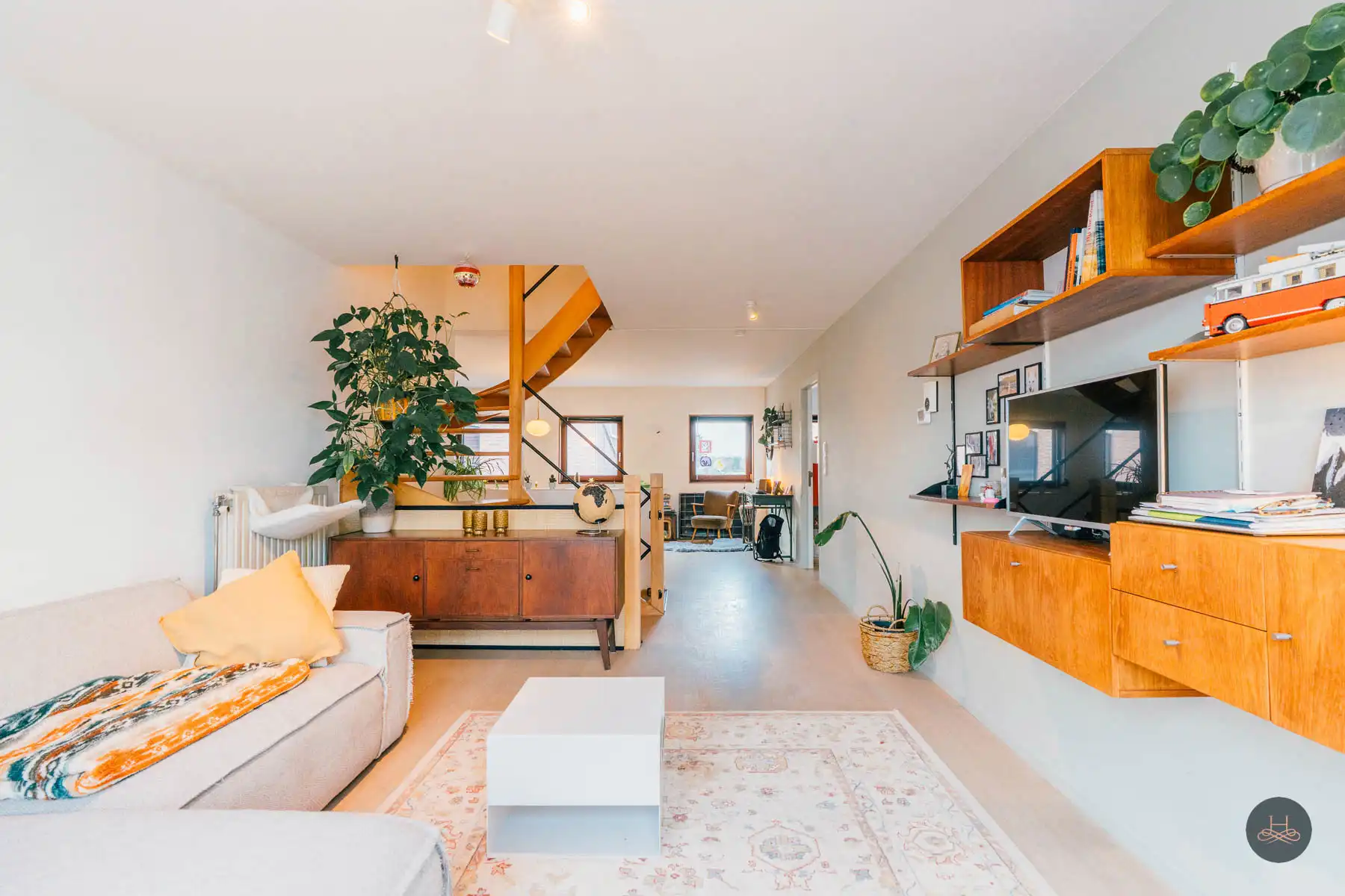 Uniek, instapklaar appartement met grote tuin op toplocatie foto 4