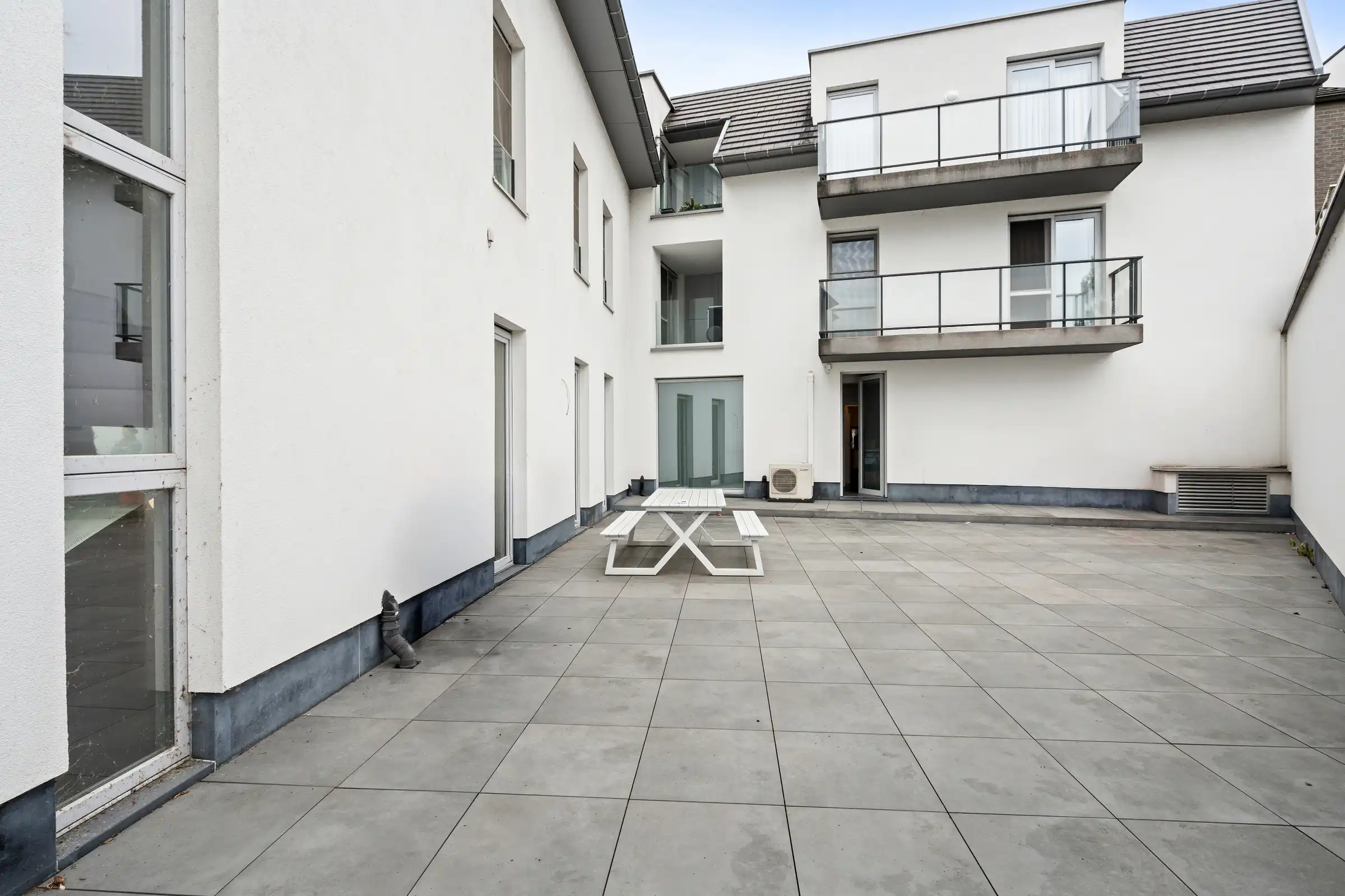 Stijlvolle verhuurde kantoorruimte te Evergem centrum foto 3