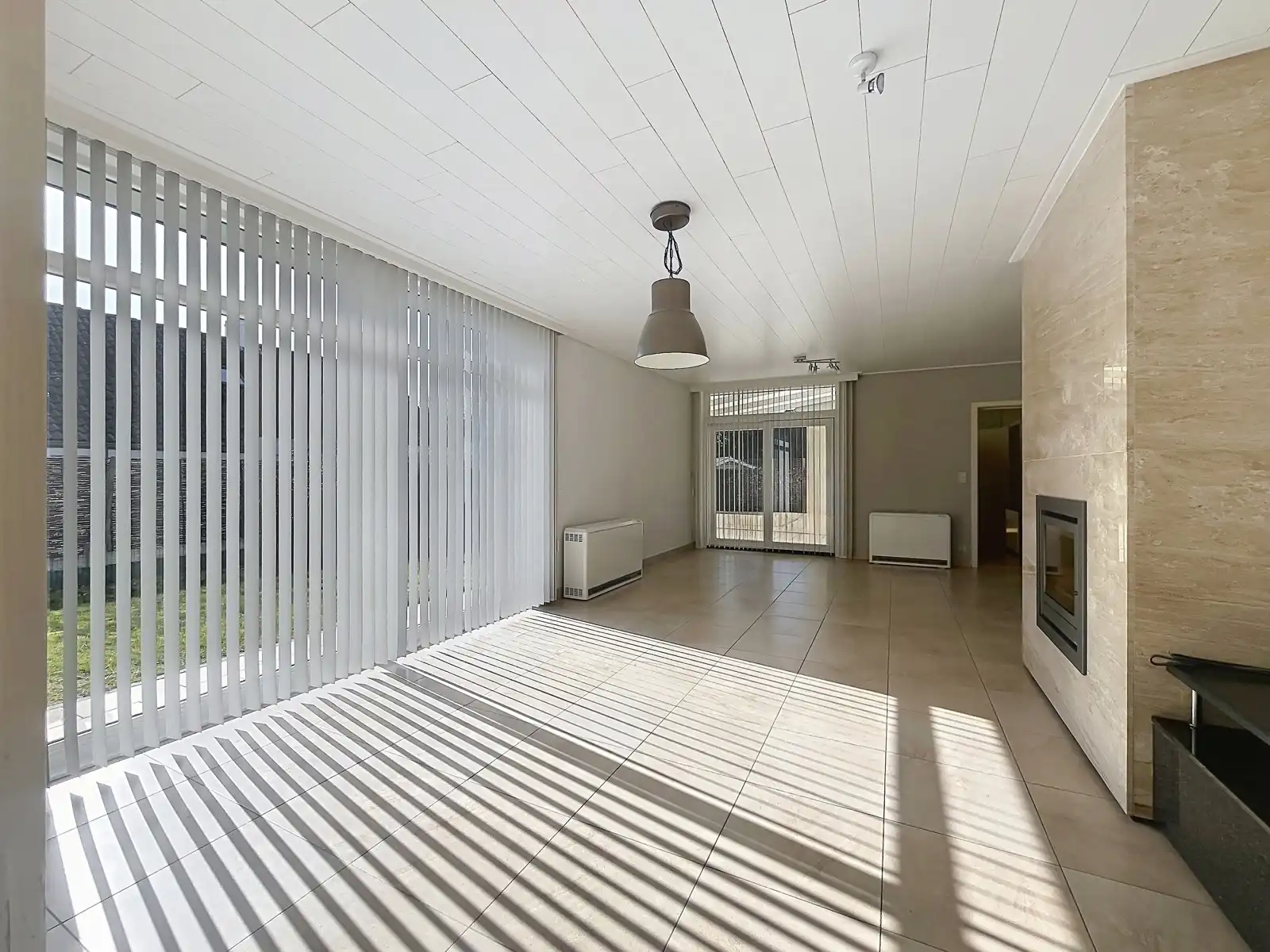 Mooi gelegen, alleenstaande Woning, 2 SLPK, garage én Tuin! foto 3