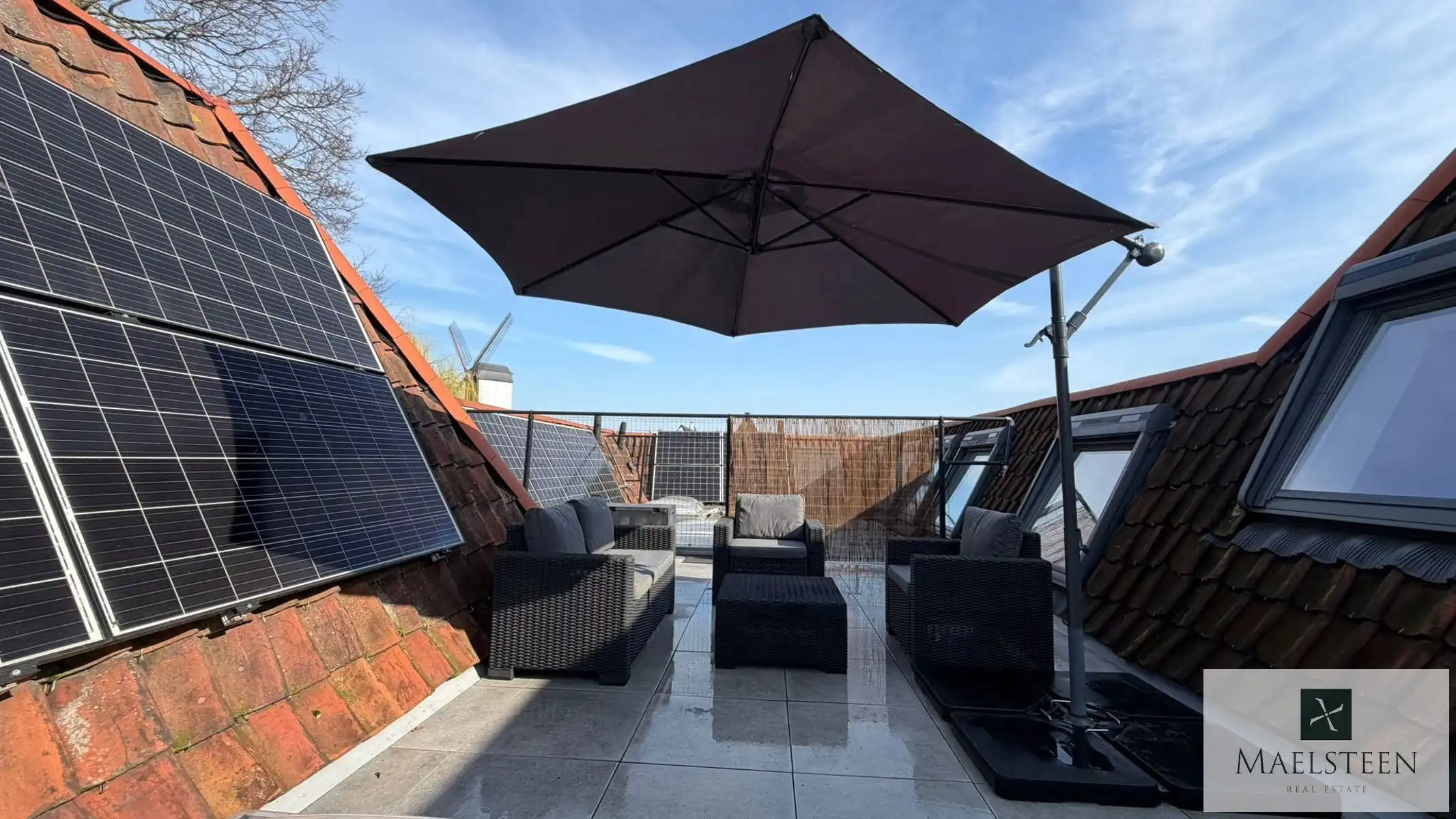 Ruime, instapklare stadswoning in de binnenstad van Brugge foto 45