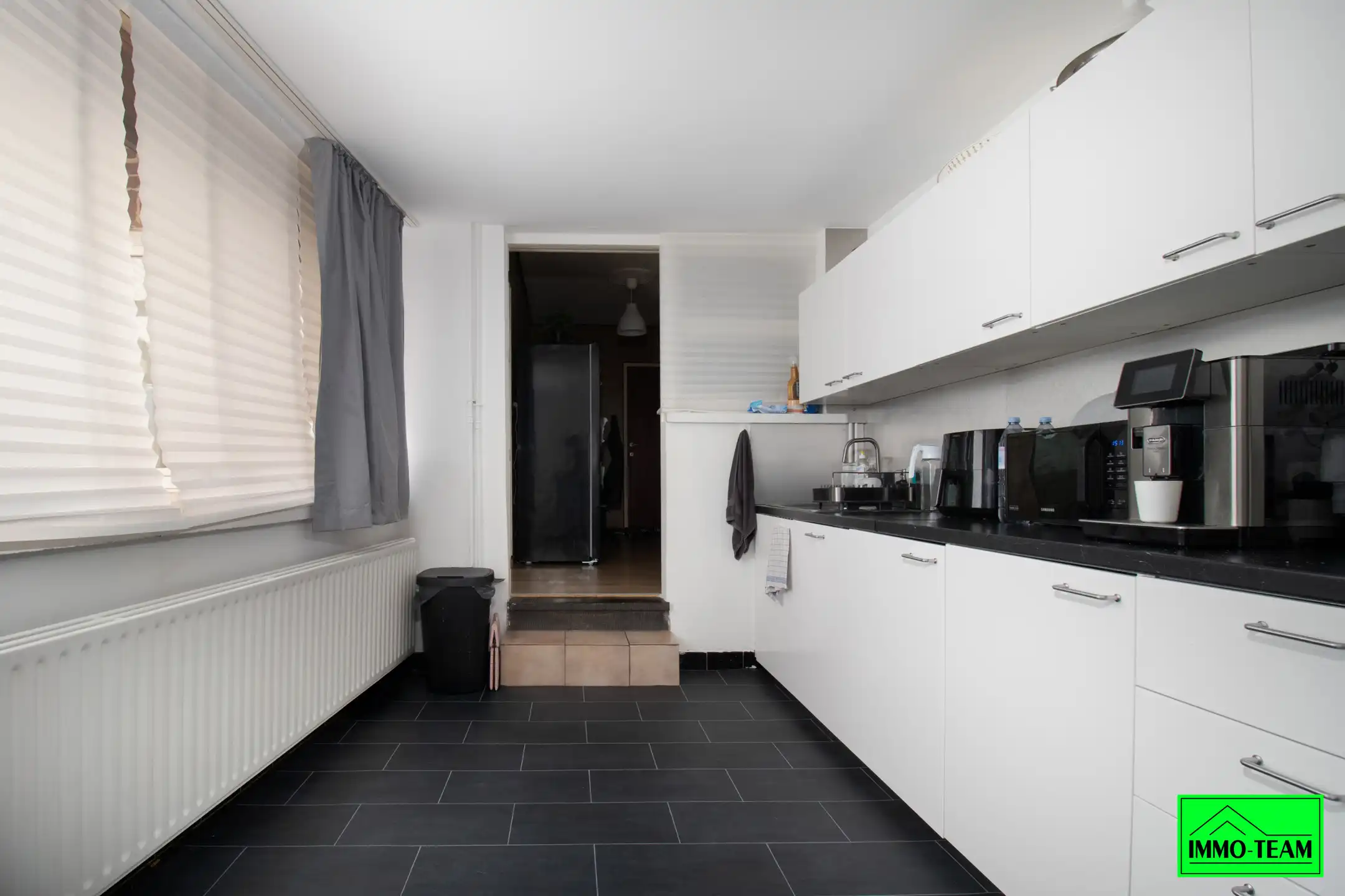 Charmante 3-gevelwoning nabij centrum Roosdaal foto 5