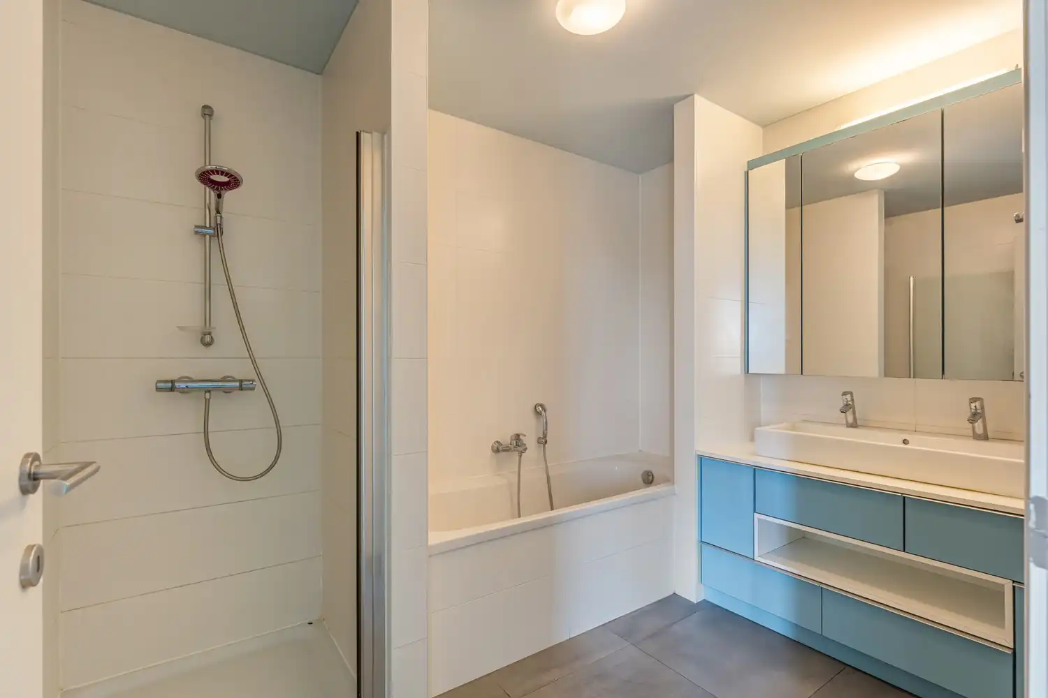 Modern, rustig gelegen en bijzonder ruim appartement met 4 slaapkamers, 2 badkamers en 2 terrassen te centrum Leuven! foto 15