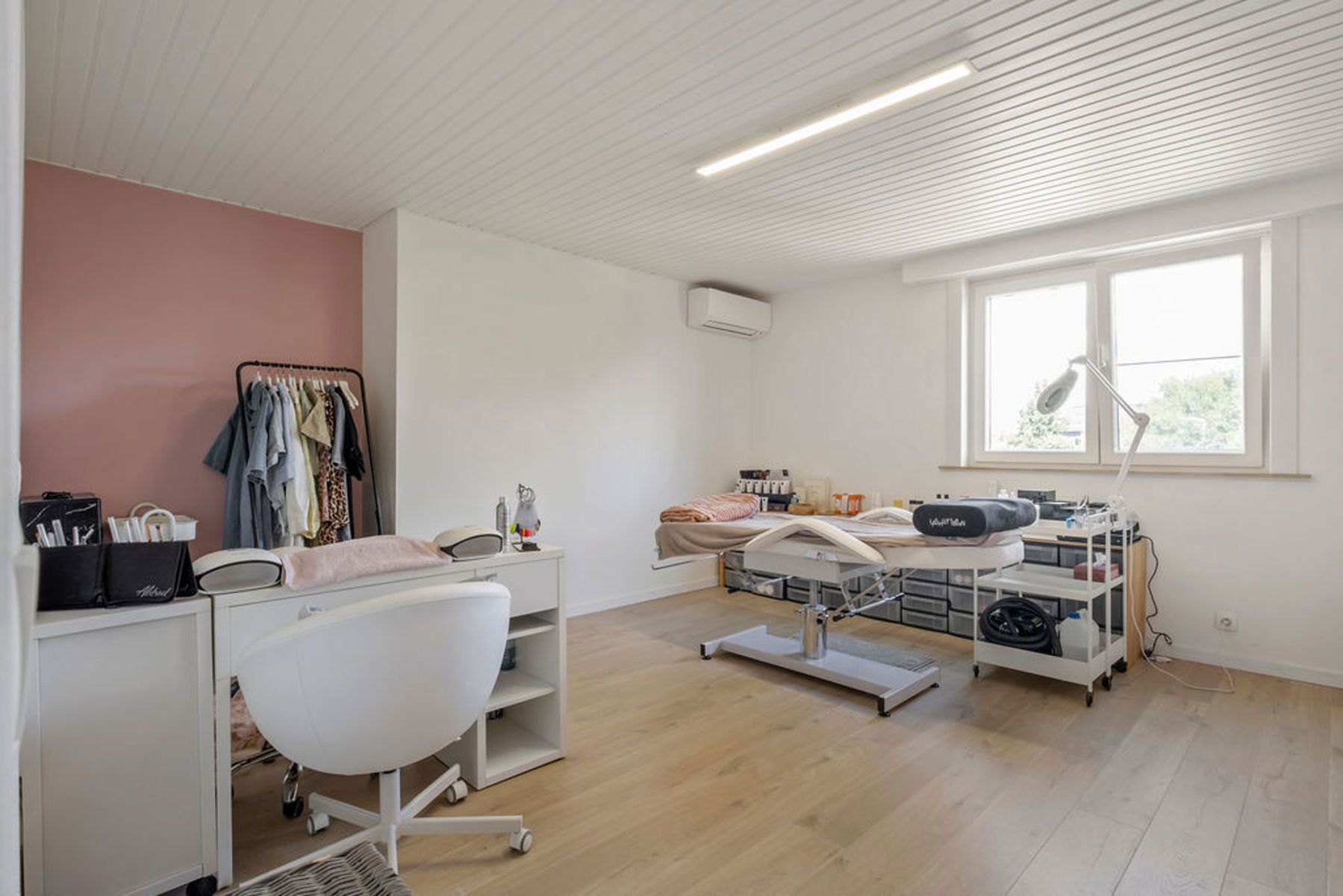 Instapklare woning met ruime garage/opslagplaats in Bredene. foto 9