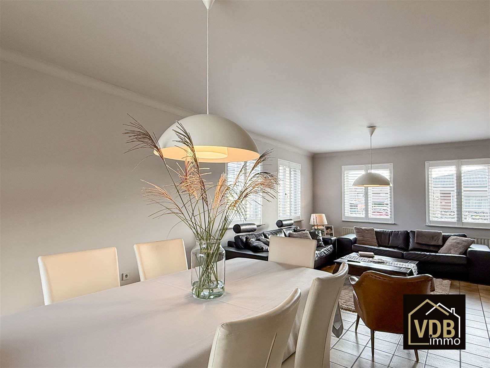 Instapklare halfopen bebouwing met 3 slaapkamers foto 32