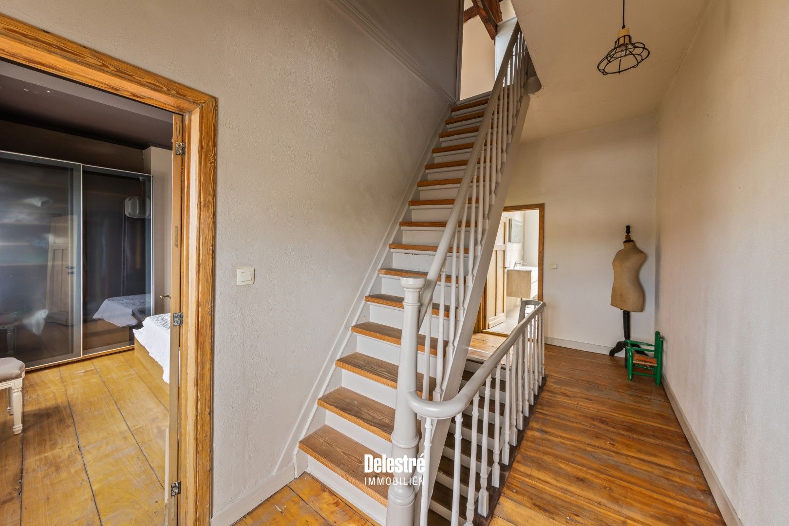 RUIME HERENWONING INCL. GARAGEBOX foto 35