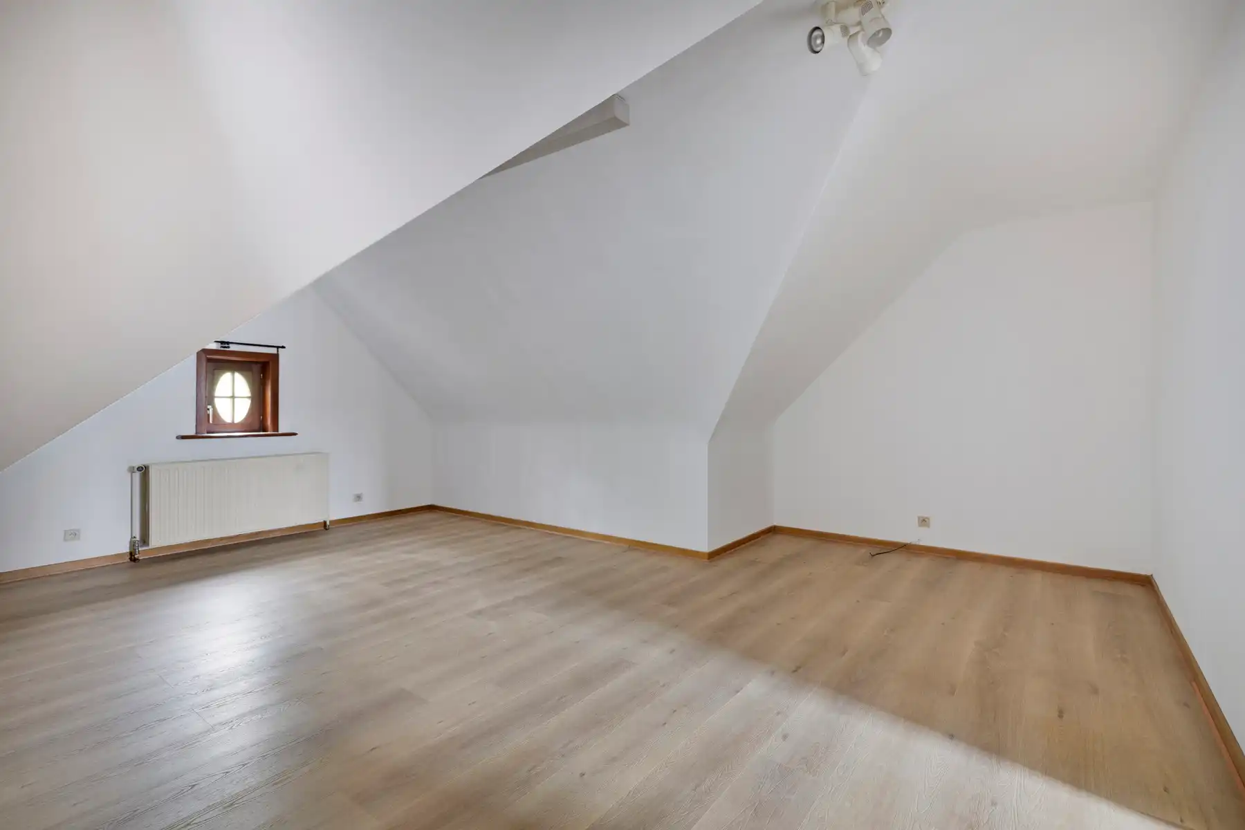 Centrum Sint-Ulriks-Kapelle: ruime villa met atelier foto 21