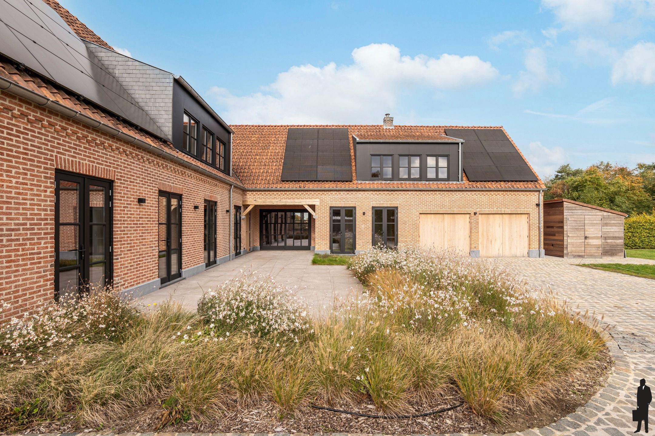 Hoogwaardig, gerenoveerde villa op een perceel van 3.552m² foto 13