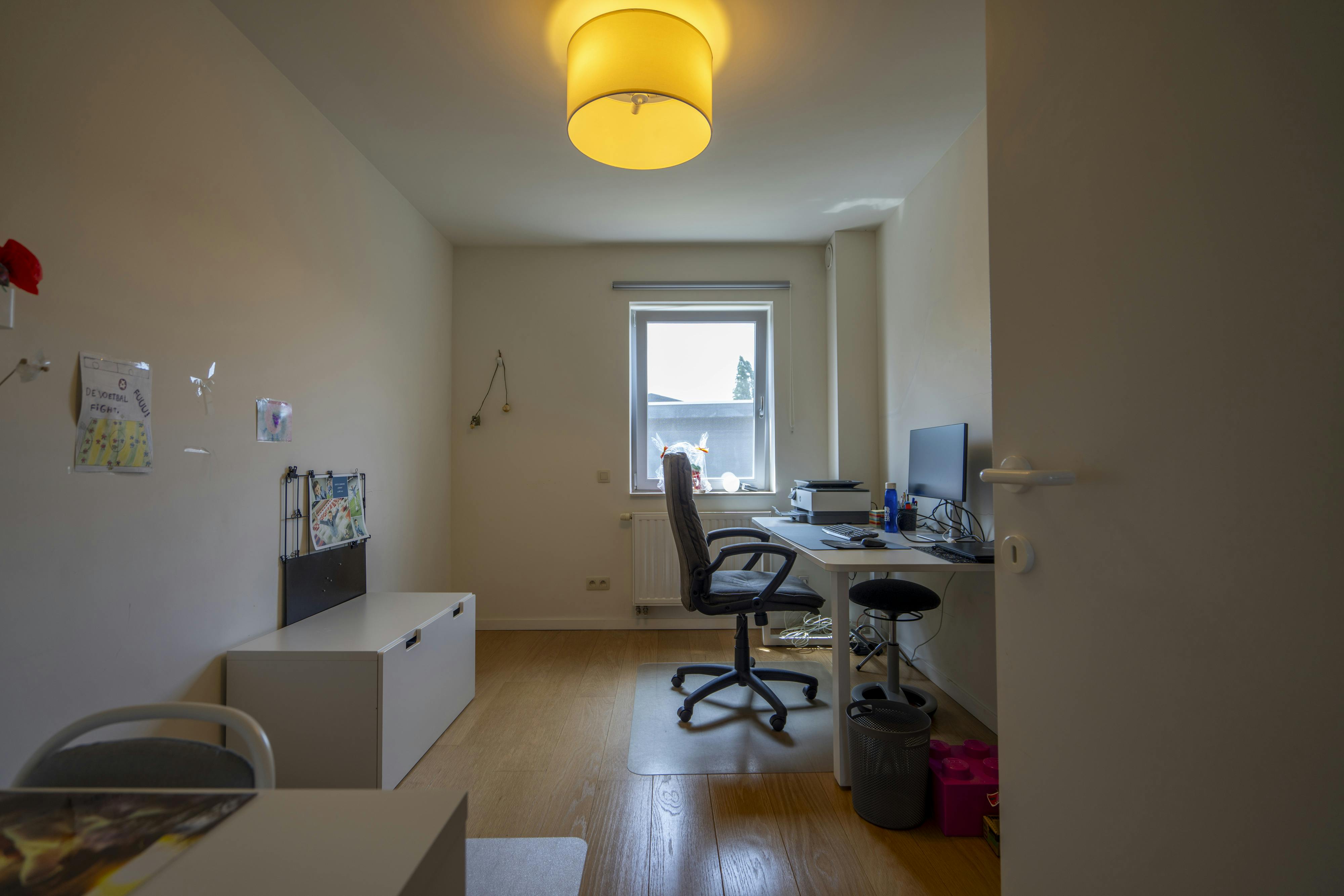 Recent huis met 4 kamers te koop in rustige wijk in Waregem foto 11