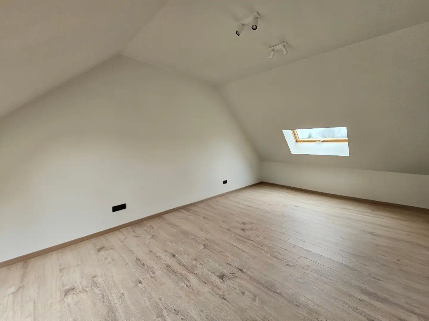 Prachtige, instapklare woning met 6 slaapkamers en ruime tuin. foto 24