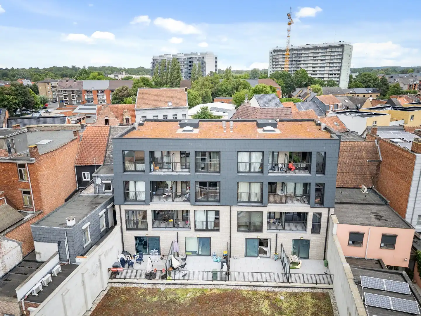 Energiezuinig nieuwbouwappartement met één slaapkamer in Lokeren foto {{pictureIndex}}