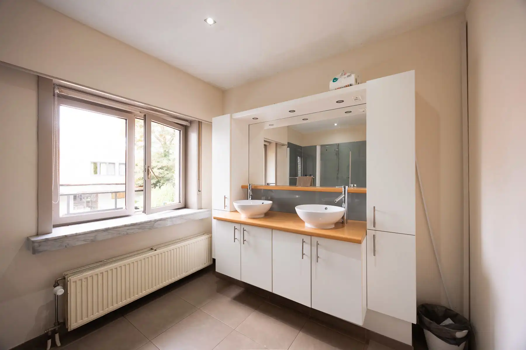 Ruime woning met praktijkruimte op toplocatie foto 17