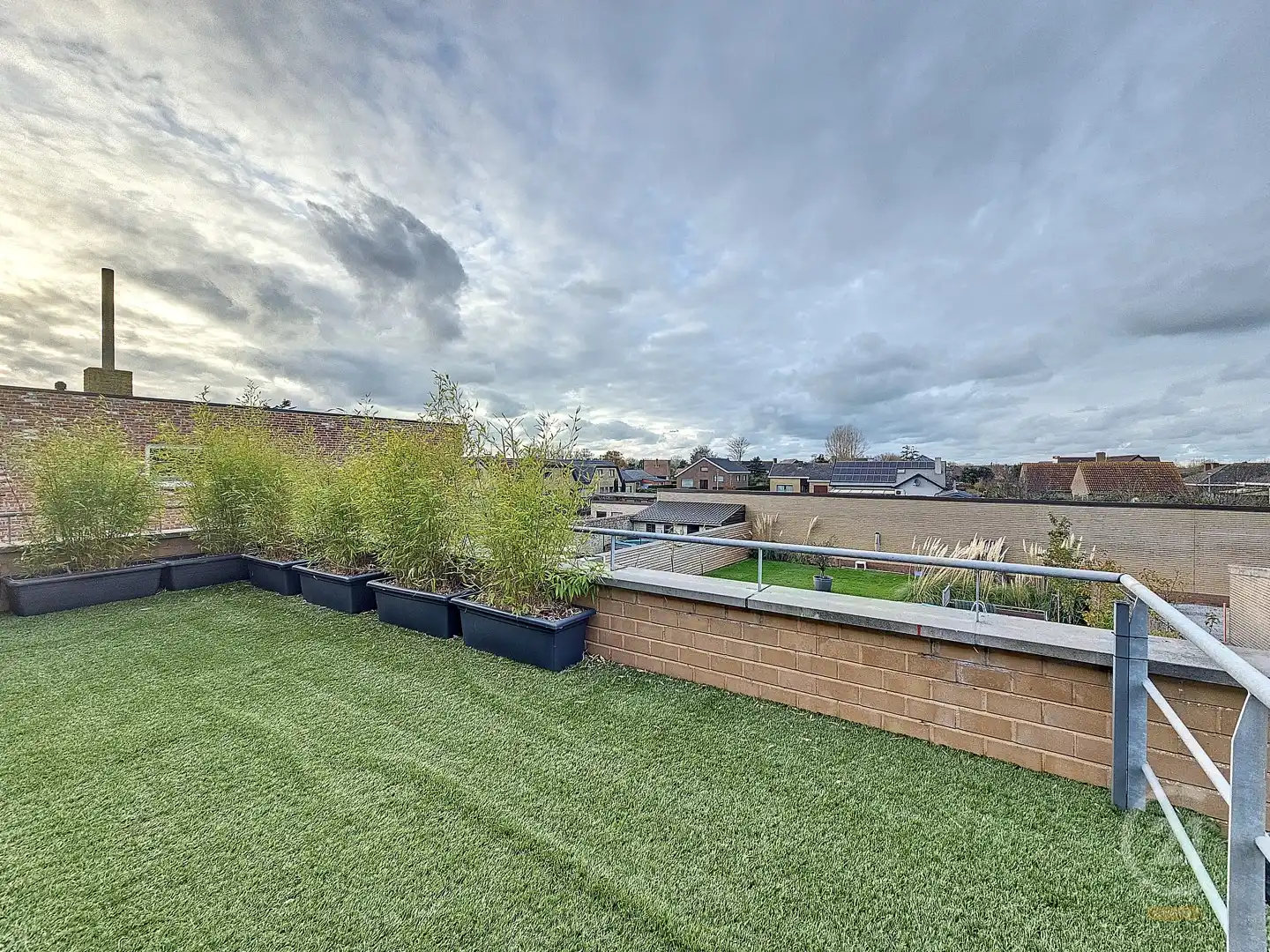 Ruim 2-slaapkamerappartement met terras – ook ideaal als investering foto 8