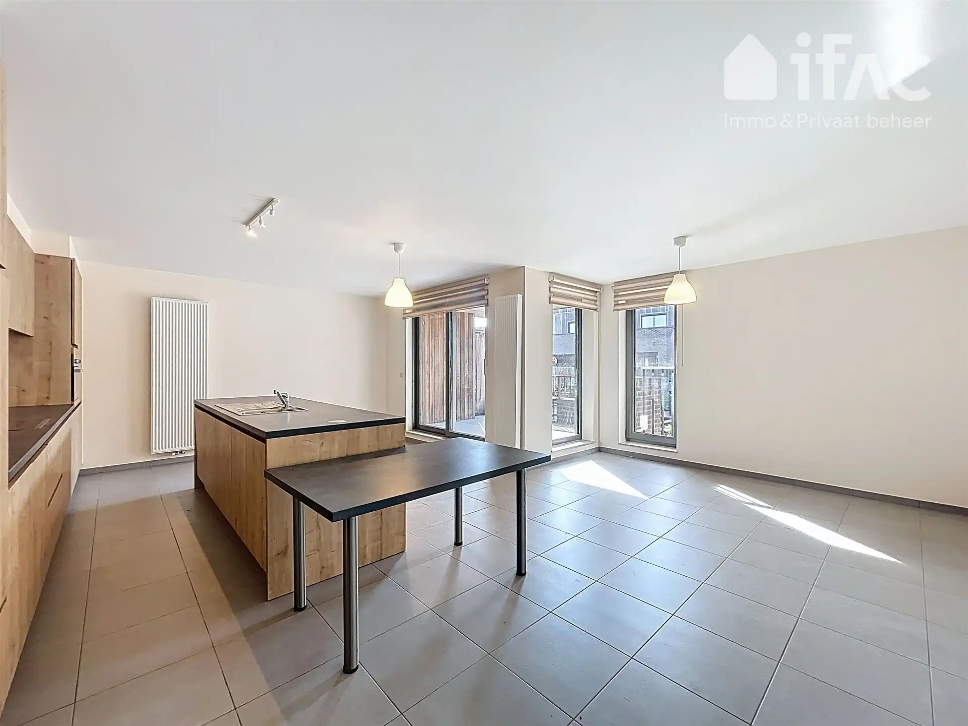 Centraal gelegen 2-slaapkamer appartement foto 4