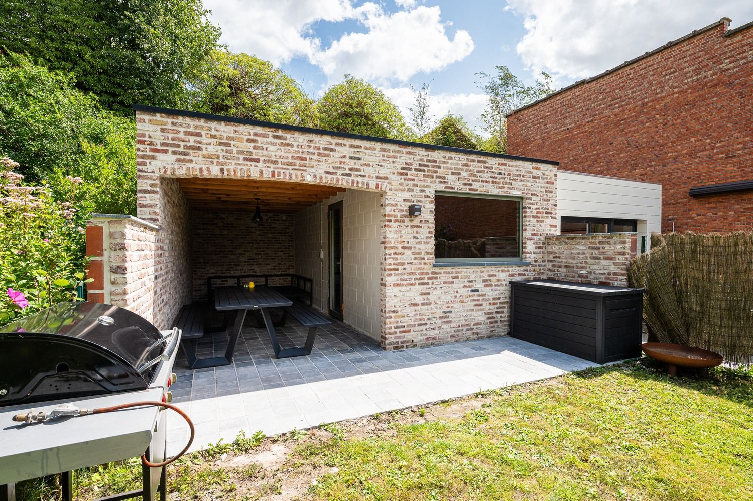 Instapklare woning met tuin en vlakbij het centrum van Eeklo foto 23