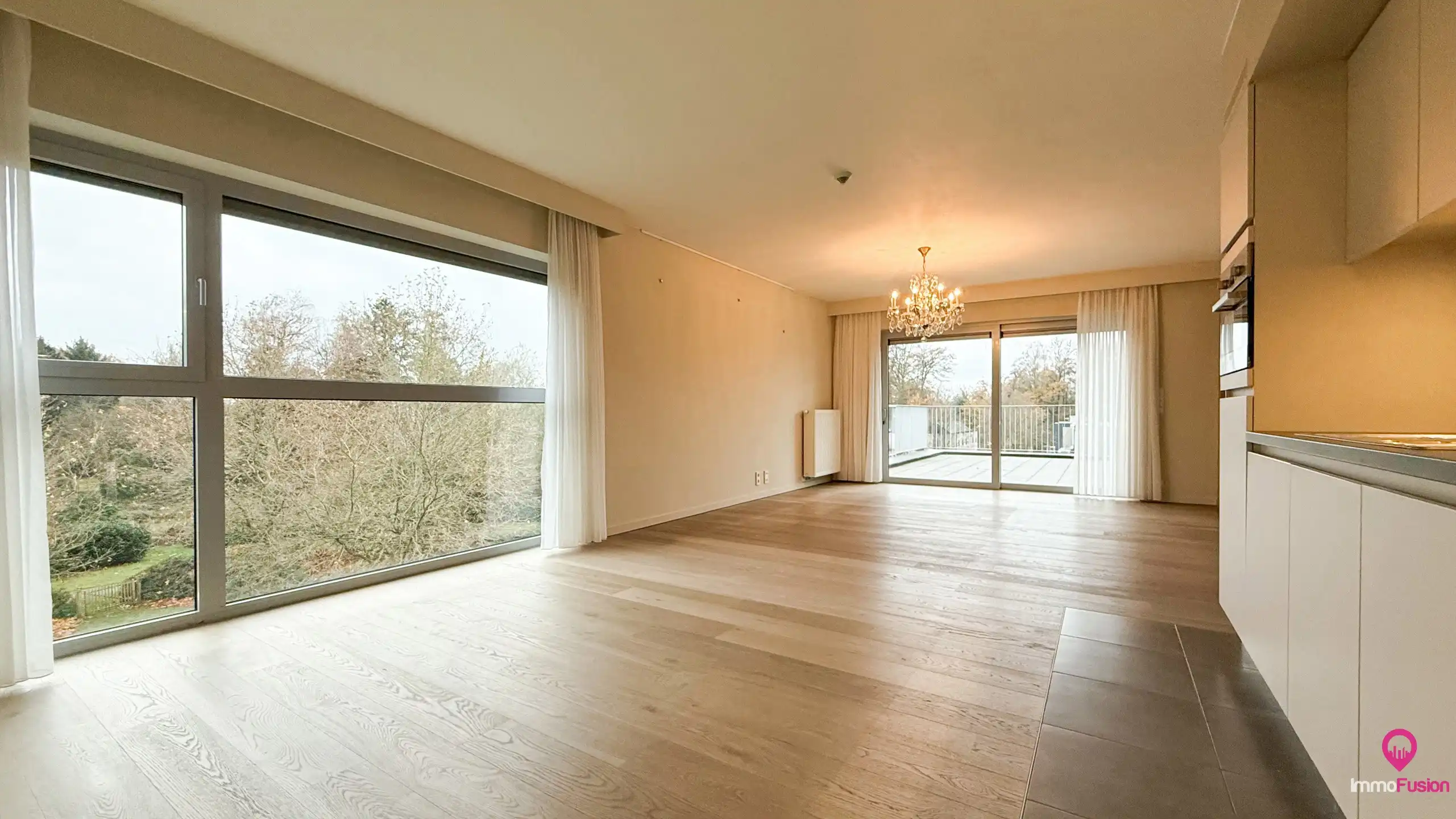 Stijlvol serviceflat met comfort, rust en zekerheid! foto 3