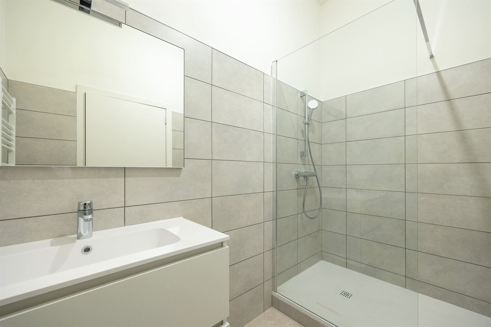 Gerenoveerd appartement midden in de stad foto 11