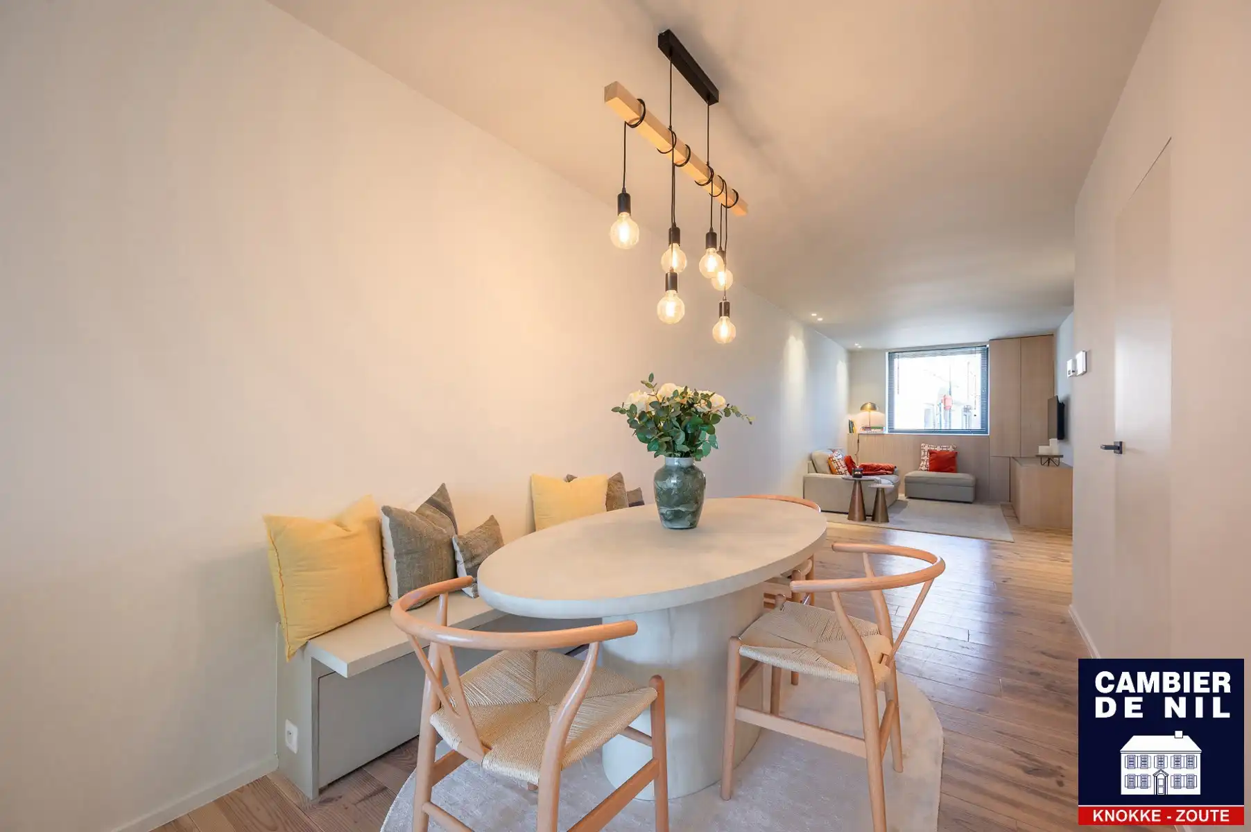 Volledig vernieuwde, gezellige woning foto 6