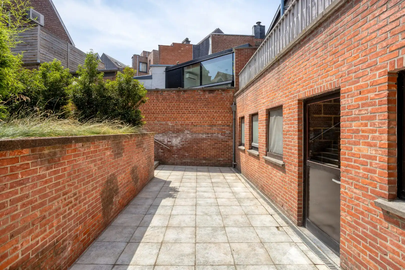 Gebouw met 2 appartementen, grote garage en gezellig terras - centrum Tongeren foto 20
