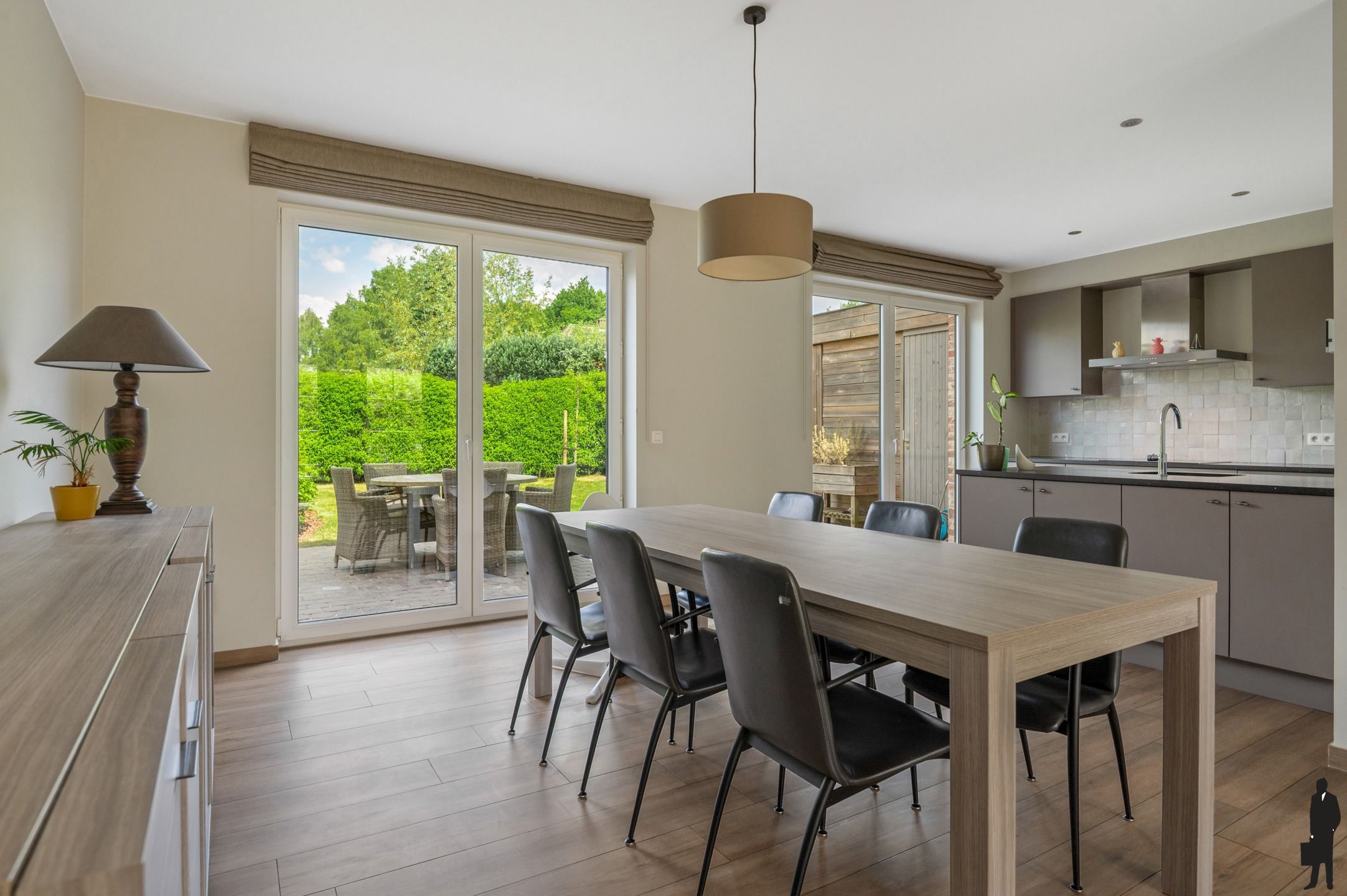 Instapklare woning in kindvriendelijke wijk! foto 8