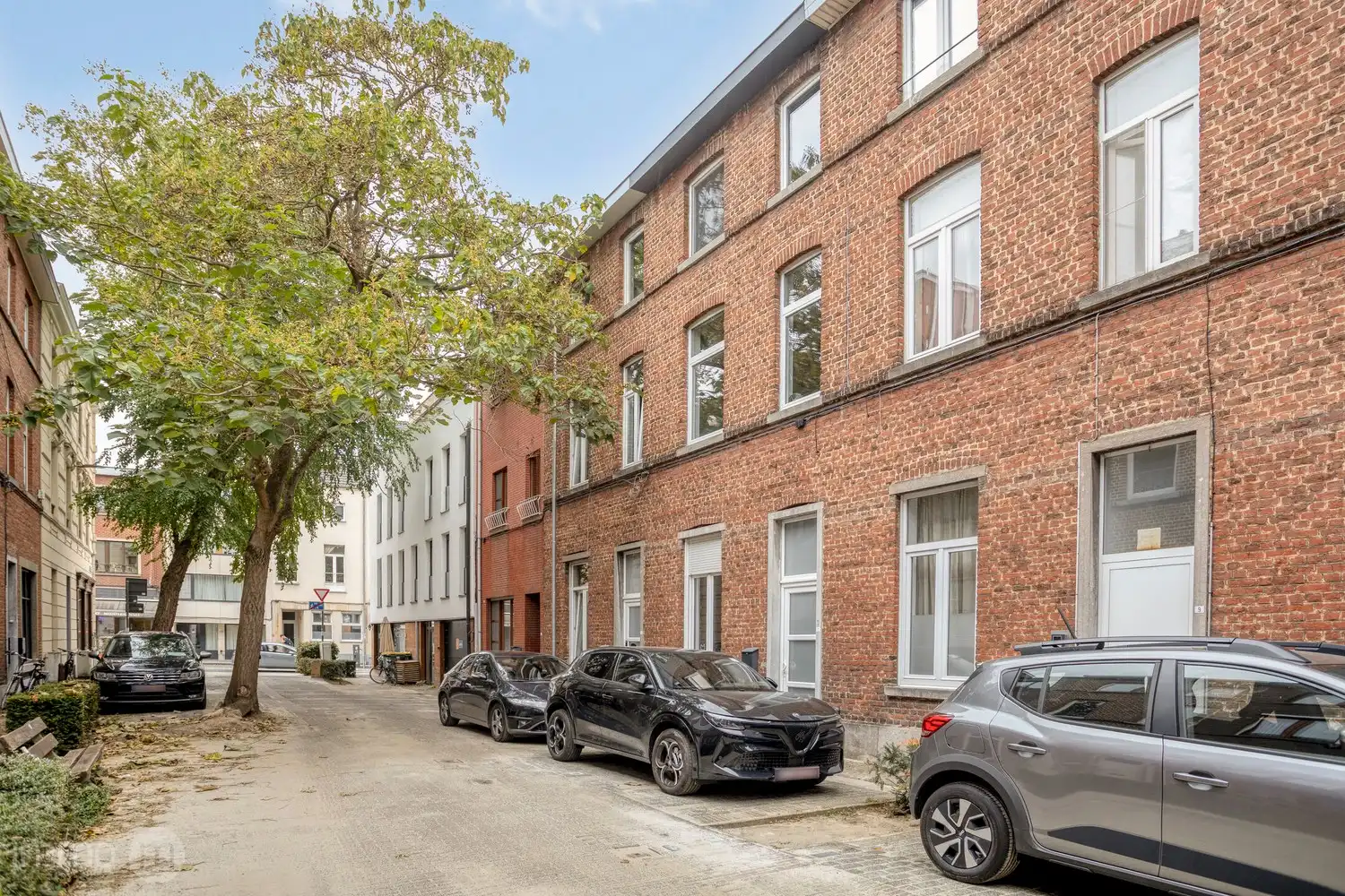 Charmante gerenoveerde stadswoning met 2 of 3 slaapkamers, veel bergruimte en gezellige stadstuin. foto 27