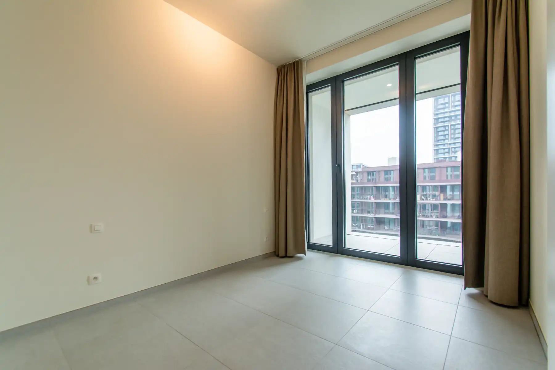 Ongemeubeld 1-slpk app. met terras en zicht op binnenpark foto 12