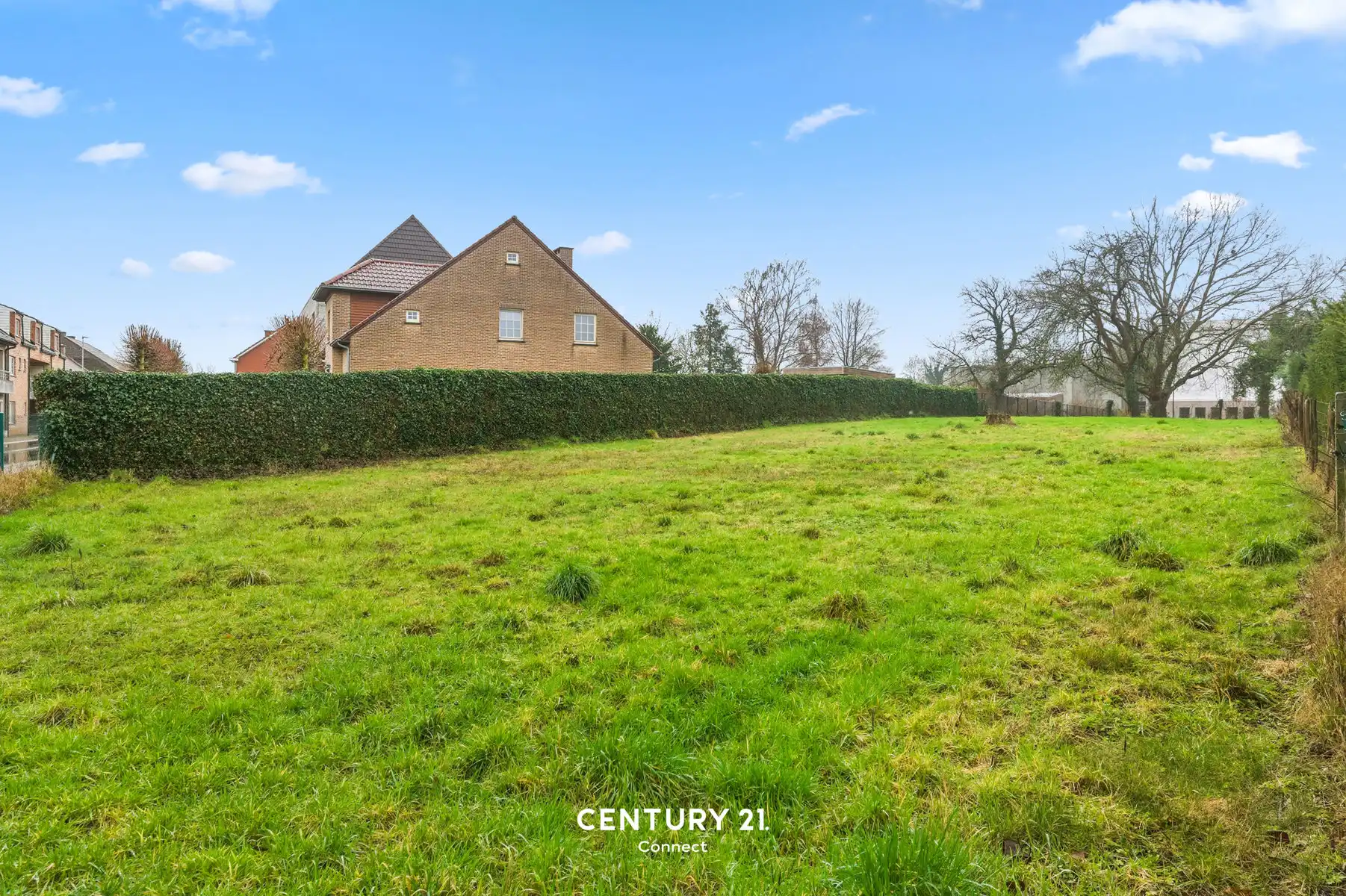 Zuid gerichte bouwgrond van 11a 24ca te Bierbeek foto {{pictureIndex}}