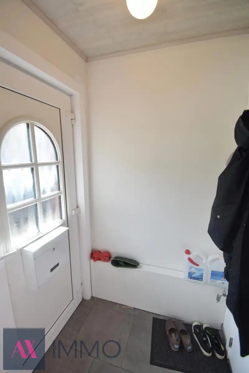 Gerenoveerde instapklare starterswoning met 2 slaapkamers en koertje nabij station Dendermonde, onmiddellijk beschikbaar. foto 15