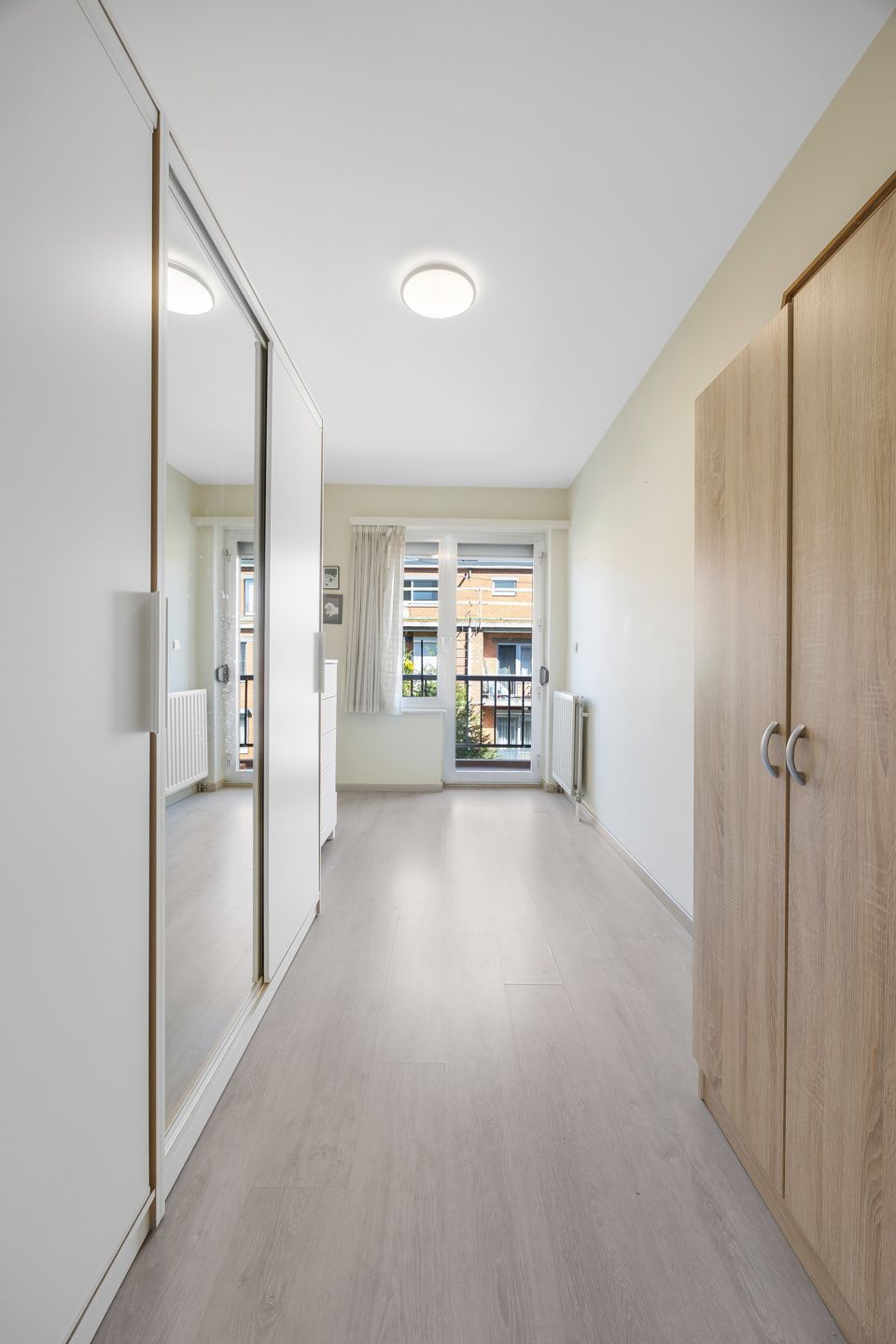 Goed gelegen appartement met 2 slaapkamers en 2 terrassen. foto 15