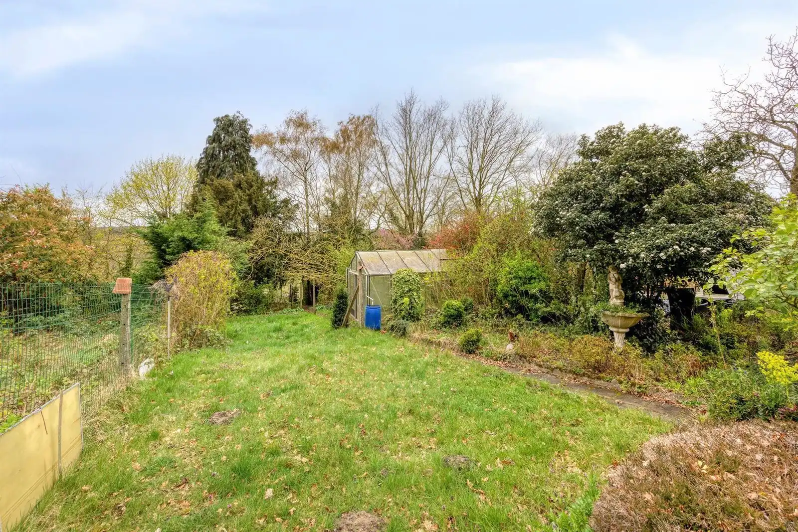 Twee- drigevelwoningen te renoveren. foto 16