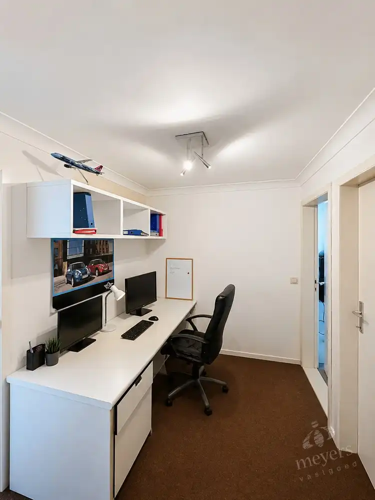 Te renoveren gelijkvloerse woning op een ruim, groen perceel in Hasselt foto 8