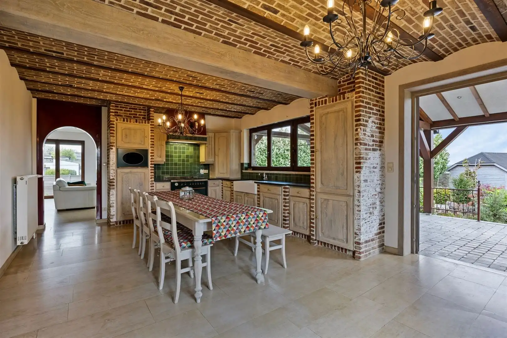 Exclusieve Villa met Luxe afwerking en idyllische tuin. foto 15