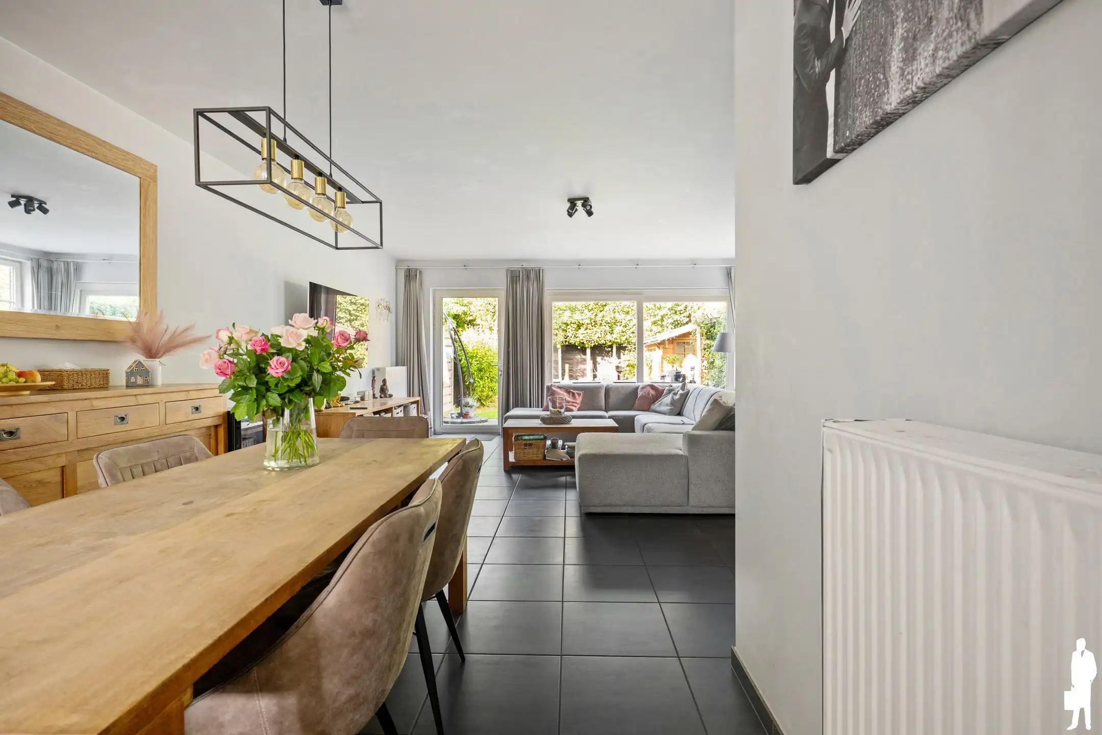 Ruime HOB met 4 slpk en prachtige tuin op toplocatie in Hove foto 4