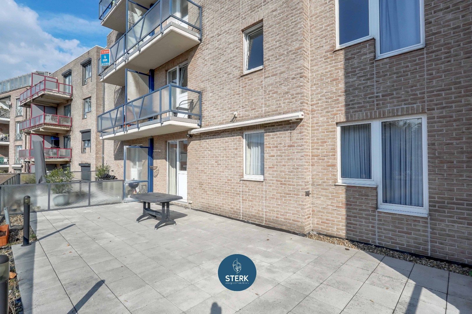 APPARTEMENT MET EEN RUIM TERRAS IN HET CENTRUM VAN LANAKEN !  foto 18