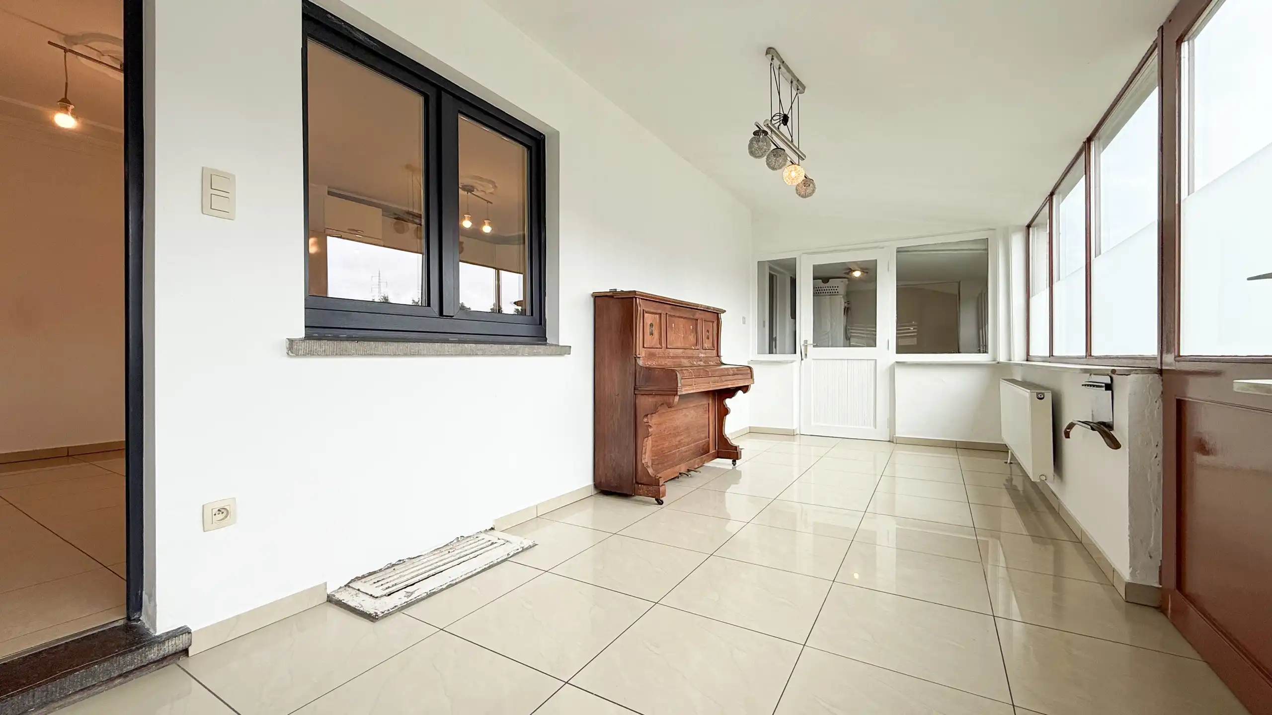 Halfopen woning met tuin en dubbele garage in H-Z! foto 22
