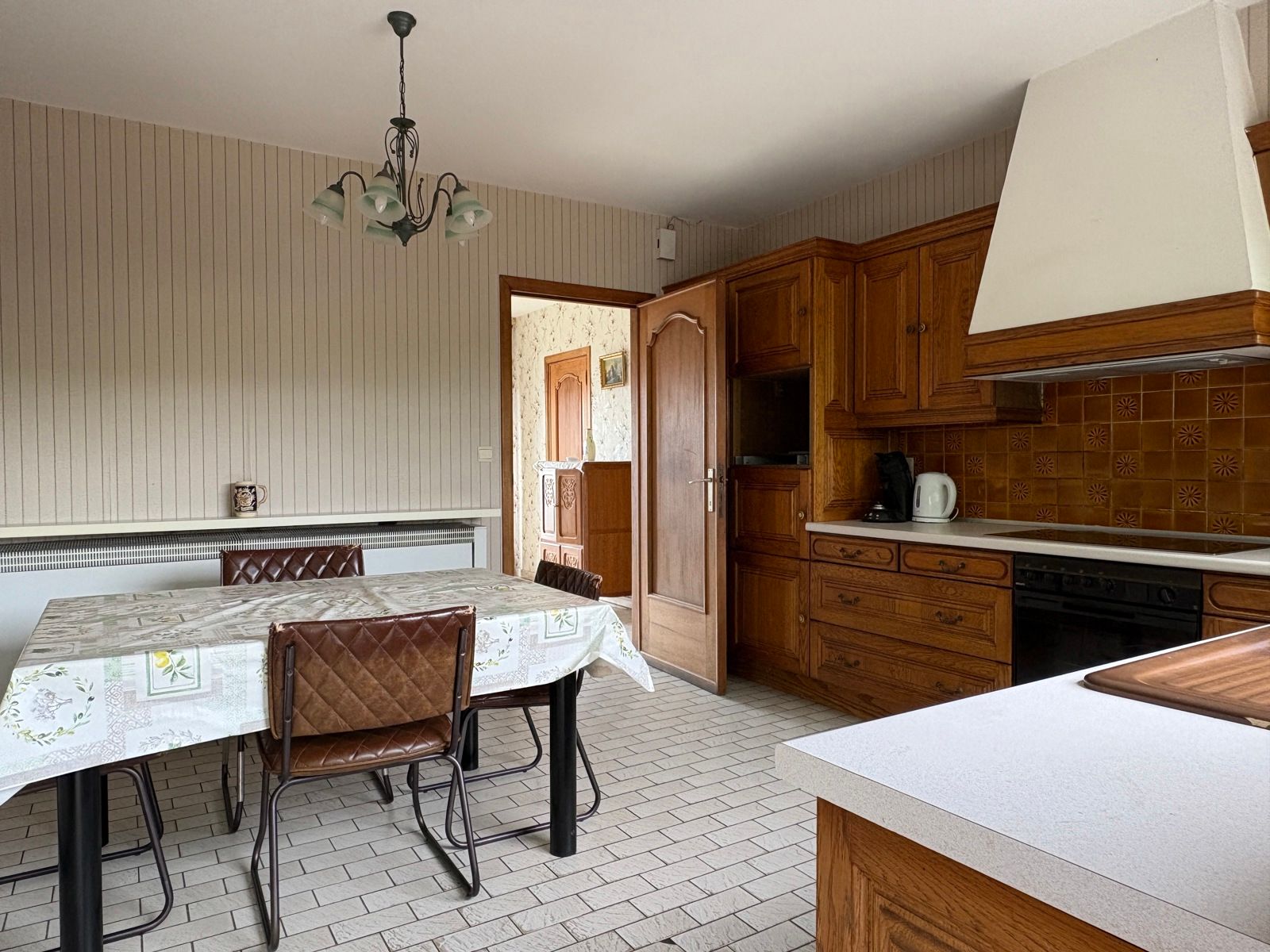 Te renoveren gelijkvloerse woning in groene omgeving foto 9