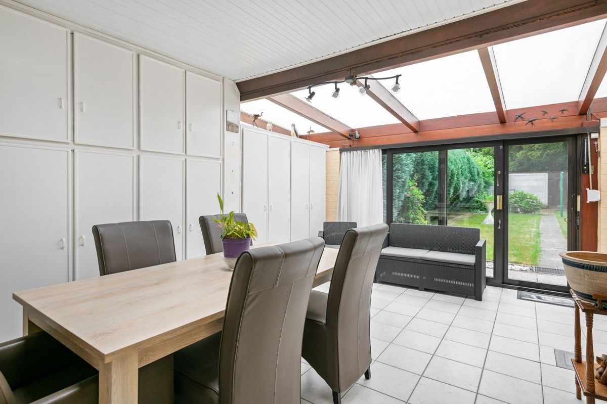 Op te frissen/te renoveren woning met potentieel op toplocatie in Schilde foto 11