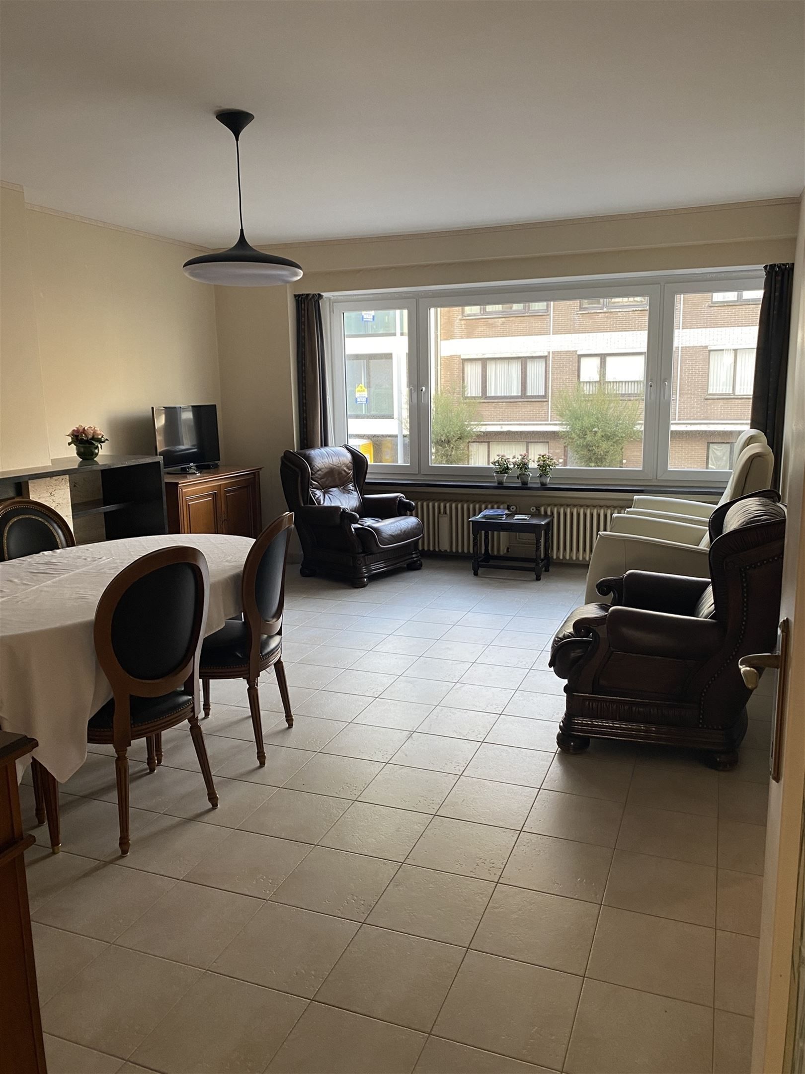 Gemeubeld appartement met 2 slaapkamers foto 2