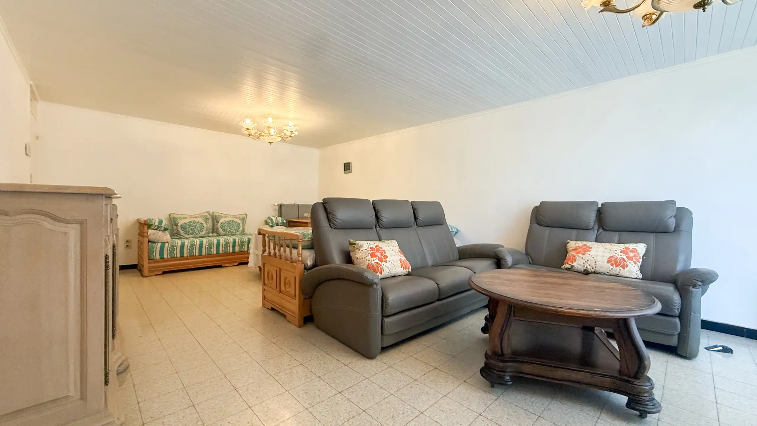 Instapklare woning met 3 slaapkamers en inpandige garage! foto 5