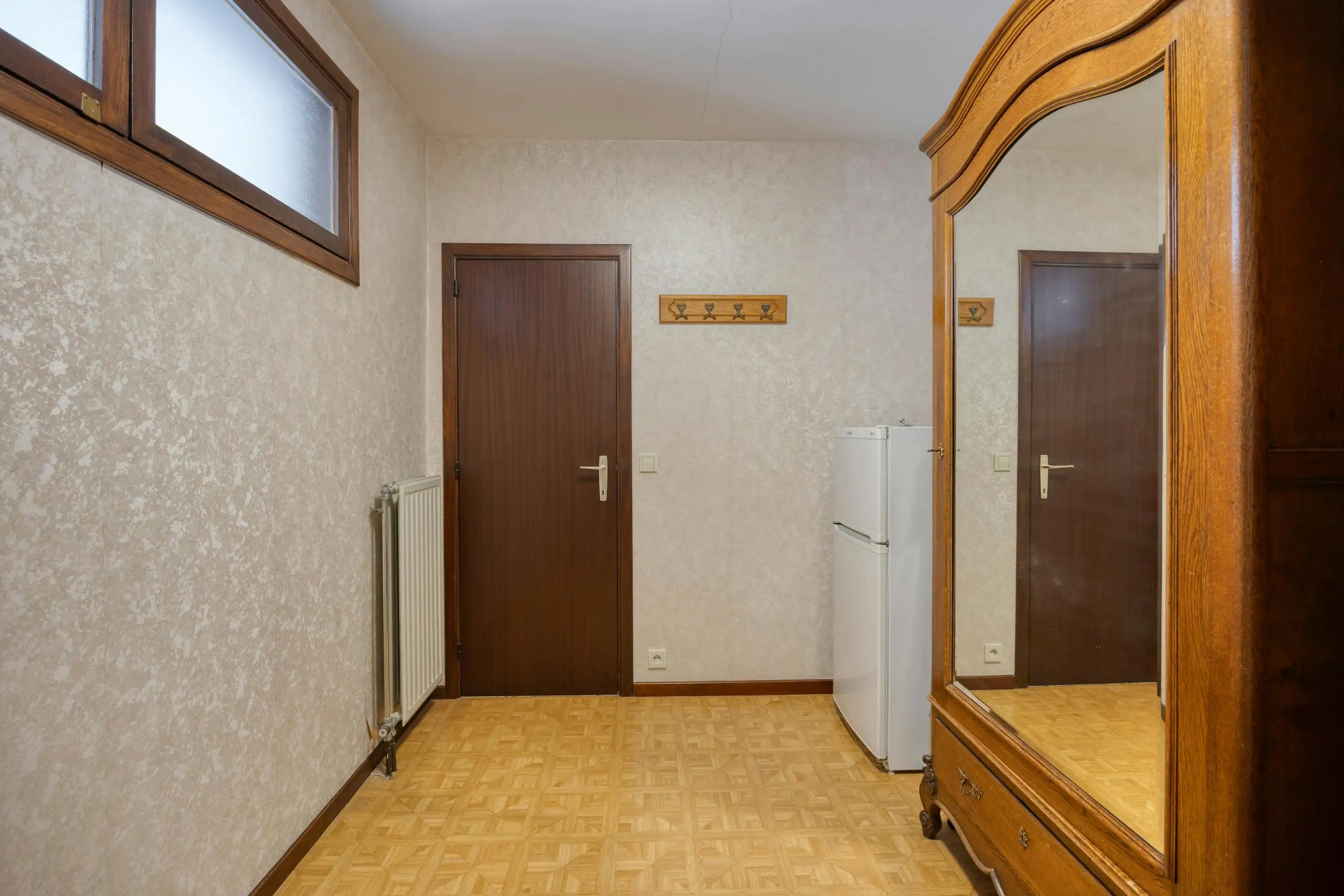 Lichtrijk appartement met 3 kamers te koop in Merksem foto 12