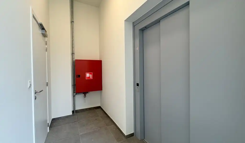 Commercieel kantoor te huur nabij station Antwerpen-Centraal foto 12