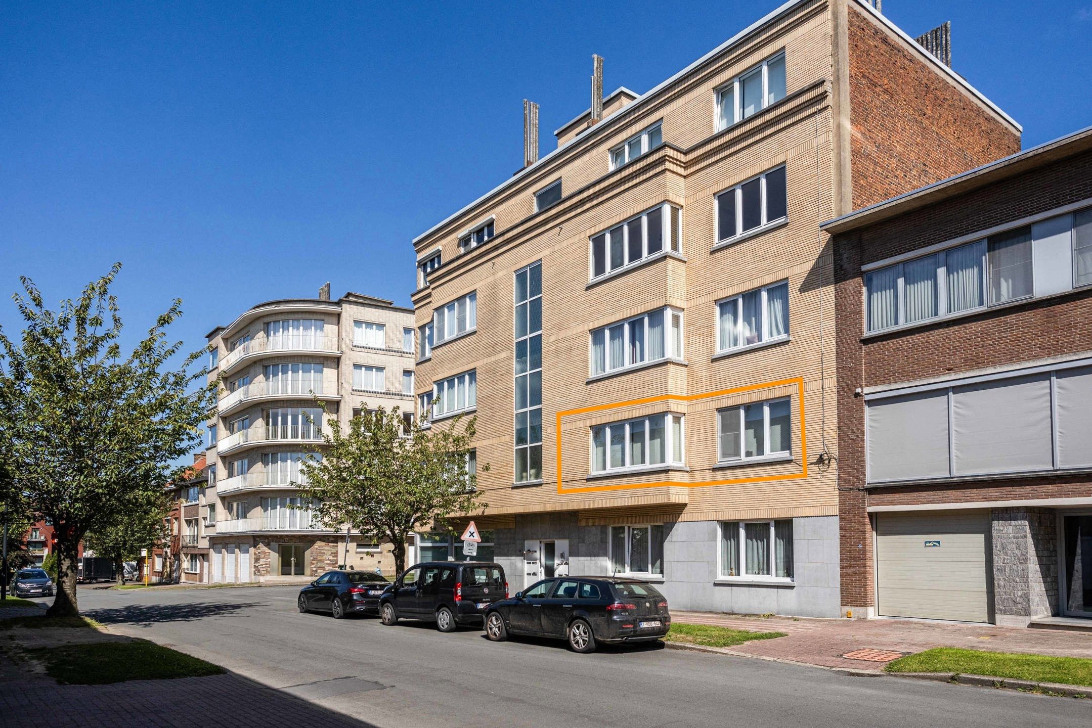 Ruim, energiezuinig appartement in art deco wijk! foto {{pictureIndex}}