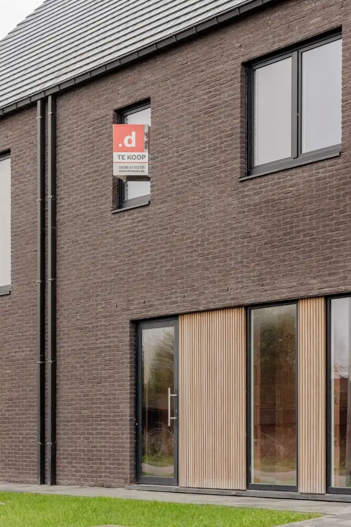 Ruime halfopen bebouwing met zuid gerichte tuin foto 10