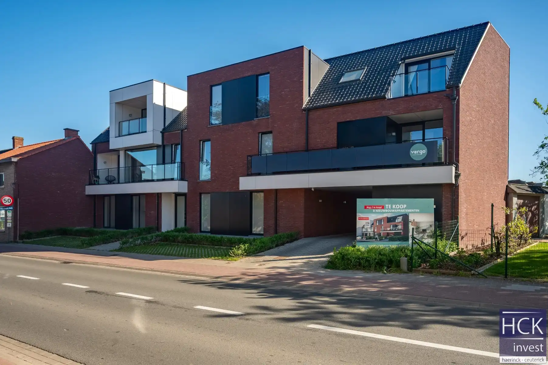 ANZEGEM - Knap nieuwbouwappartement met 2 SLPK, ultra energiezuinig! foto {{pictureIndex}}